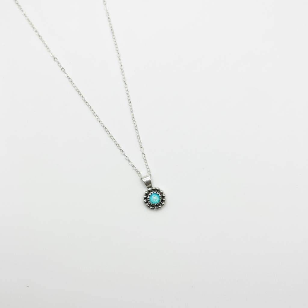 Marsh Gem Halo Pendant - Blue Chalcedony