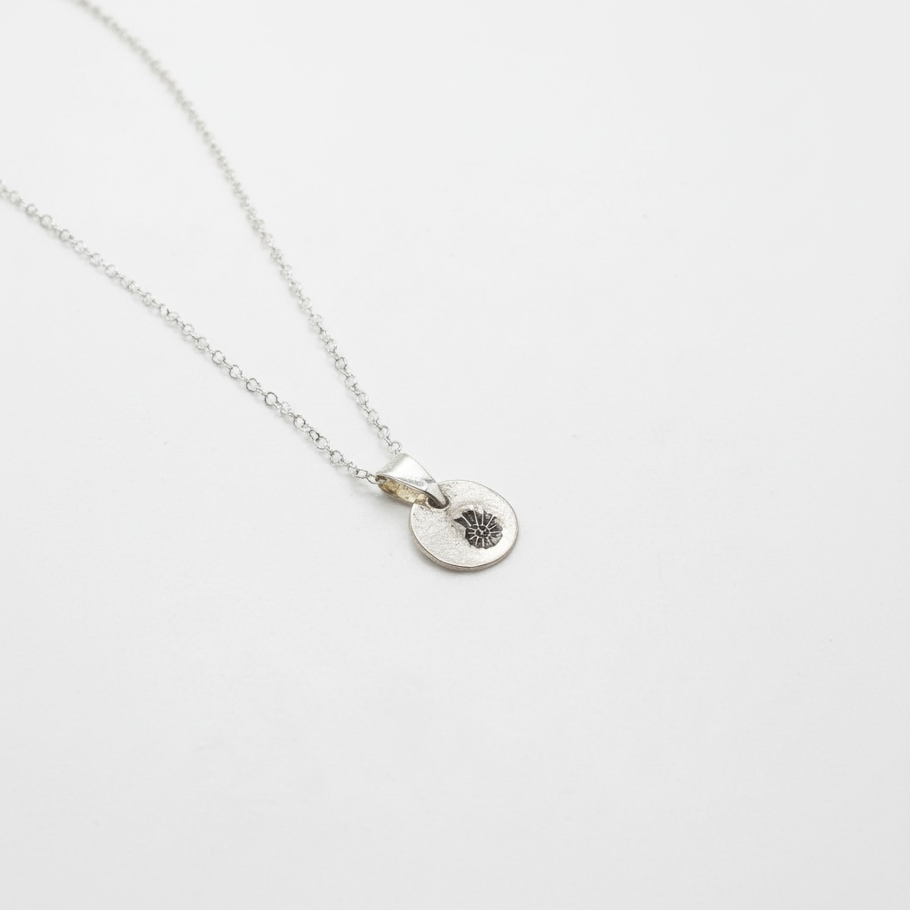 Shell Coastal Mini Medallion Necklace