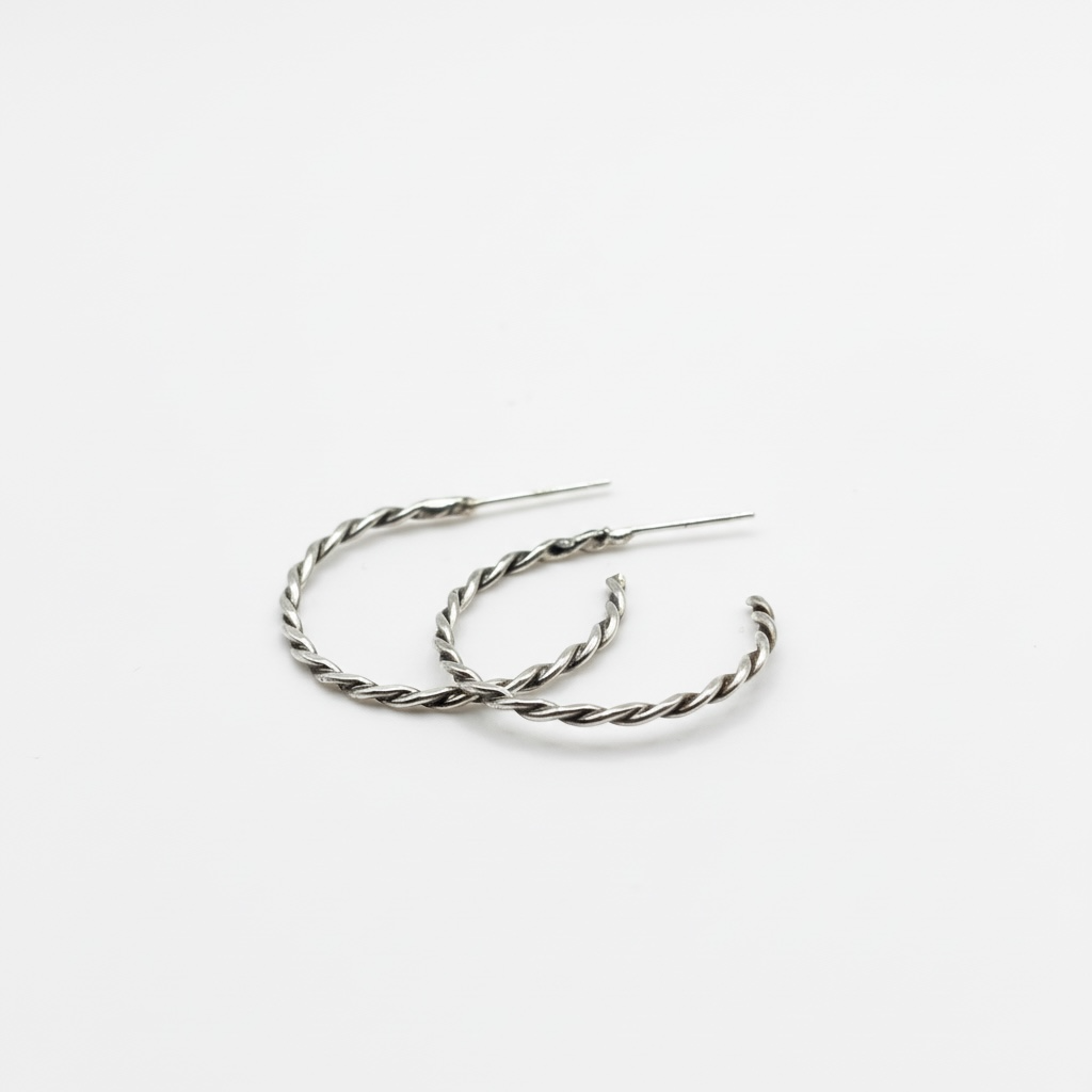 Tidal Twist Hoops